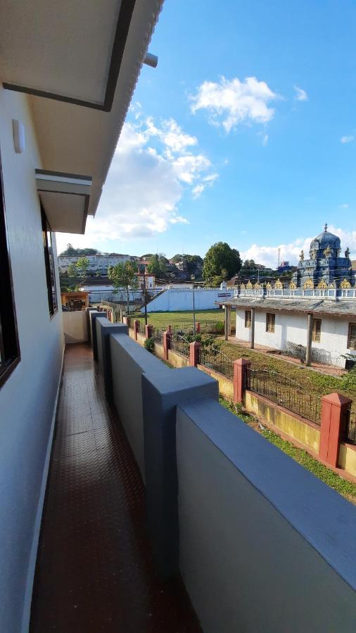 Varam Homestay Мадикери Экстерьер фото