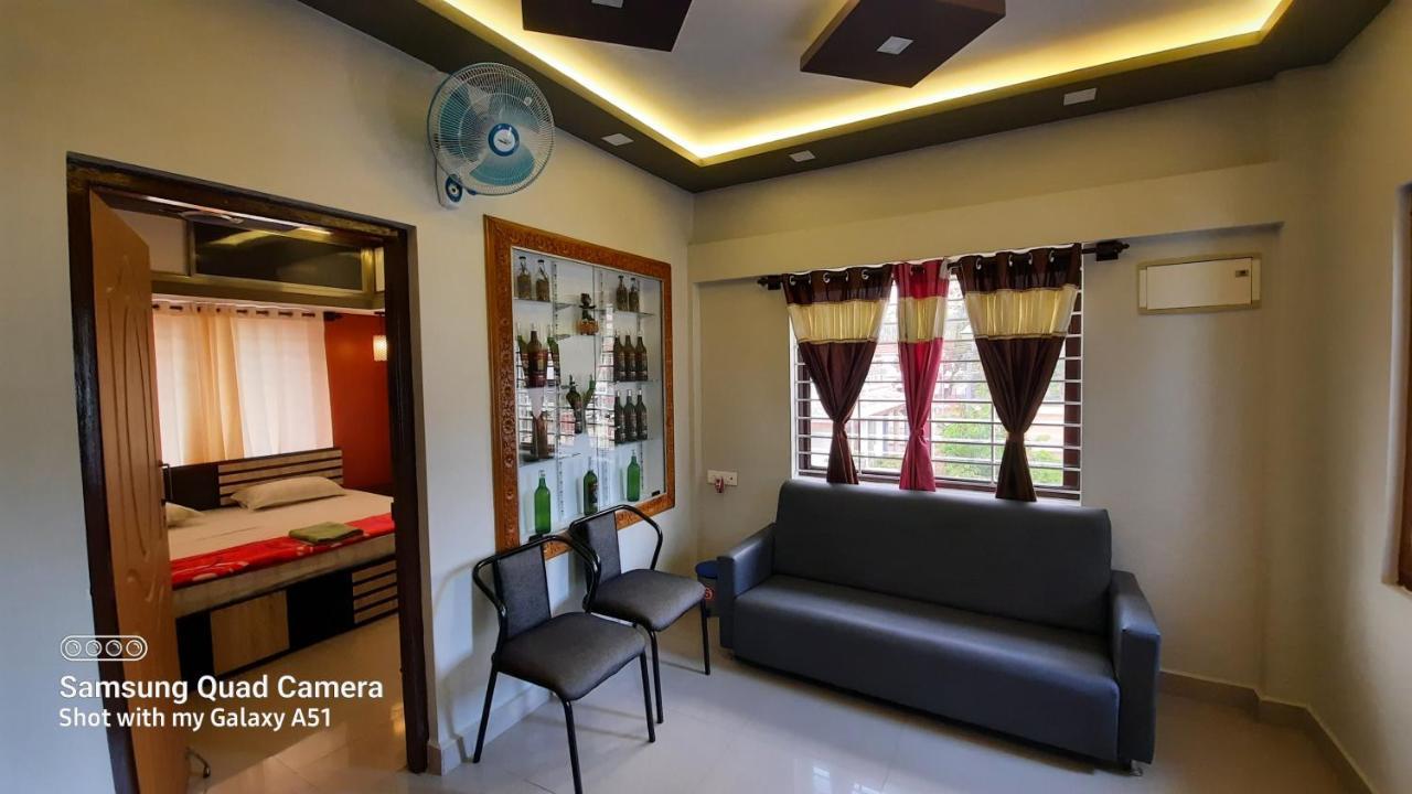 Varam Homestay Мадикери Экстерьер фото